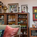 Fabulous Historic Adobe Home Close To Canyon Road