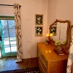 Fabulous Historic Adobe Home Close To Canyon Road