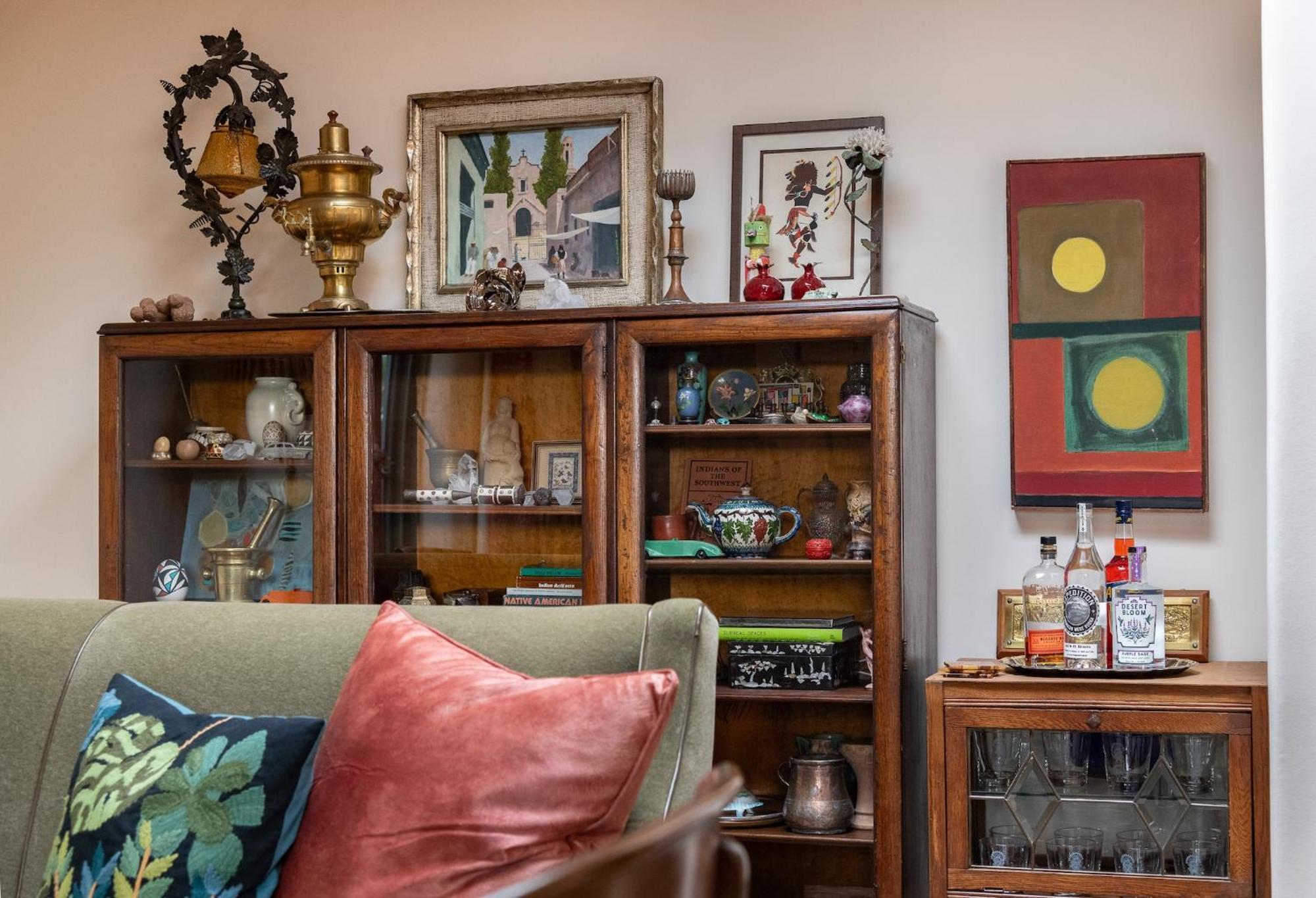 Fabulous Historic Adobe Close To Canyon Road Holiday home